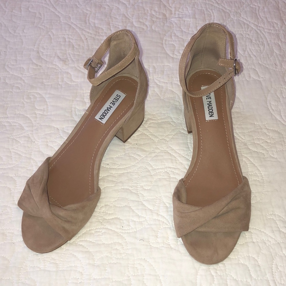 Steve Madden Bllast Twist Suede Sandal Sz 8.5 🎉🎊